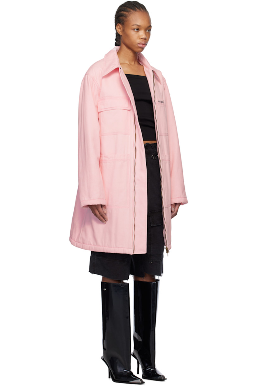 Insulated cotton canvas coat. 

· Spread collar
· Two-way zip closure
· Logo embroidered at chest
· Flap pocket and patch pockets 
· Welt pocket at interior
· Full poplin lining

Supplier color: Pink