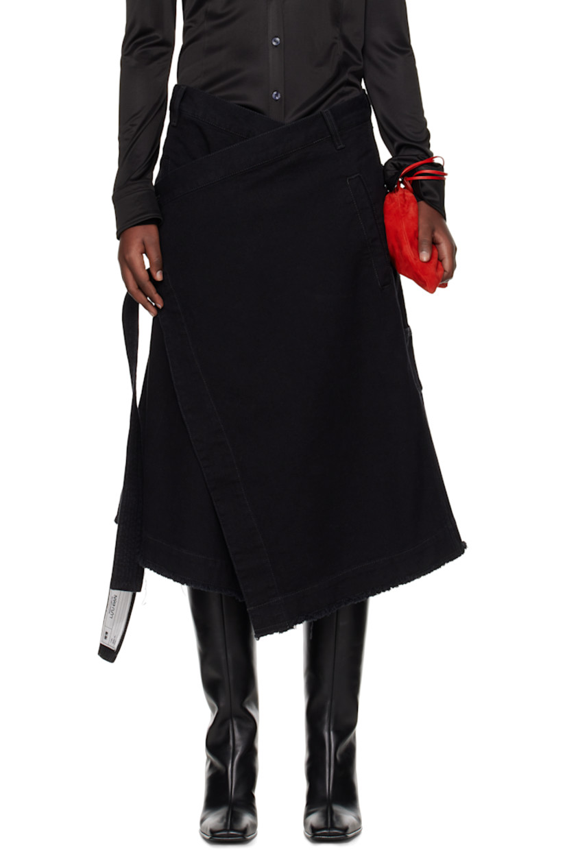 Loose-fit non-stretch denim midi skirt. 

· Wrap construction
· Belt loops
· Four-pocket styling
· Adjustable button closure
· Self-tie fastening
· Frayed edge at hem
· Patch pockets at side seam
· Logo patch at back waistband
· Logo-engraved silver-tone hardware 

Supplier color: Black rinse