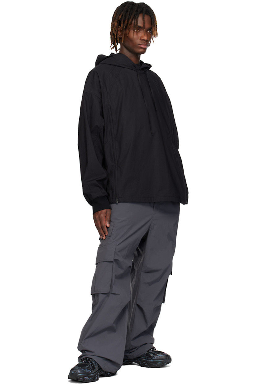 Cotton taffeta hoodie. 

· Drawstring at hood
· Logo embroidered at chest
· Zip expansion panels at front
· Concealed bungee-style drawstring at hem
· Dropped shoulders
· Rib-knit cuffs

Supplier color: Black