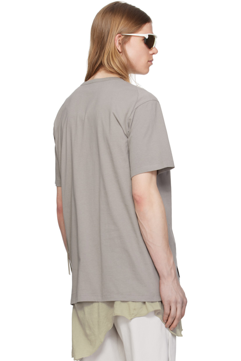 Cotton jersey T-shirt.

· Rib-knit crewneck
· Logo flag at front
· Asymmetrical hem
· Twisted side seams
· Offset two-way zip vent at side
· Dropped shoulders

Part of the 8.0 collection.  

Supplier color: Warm grey