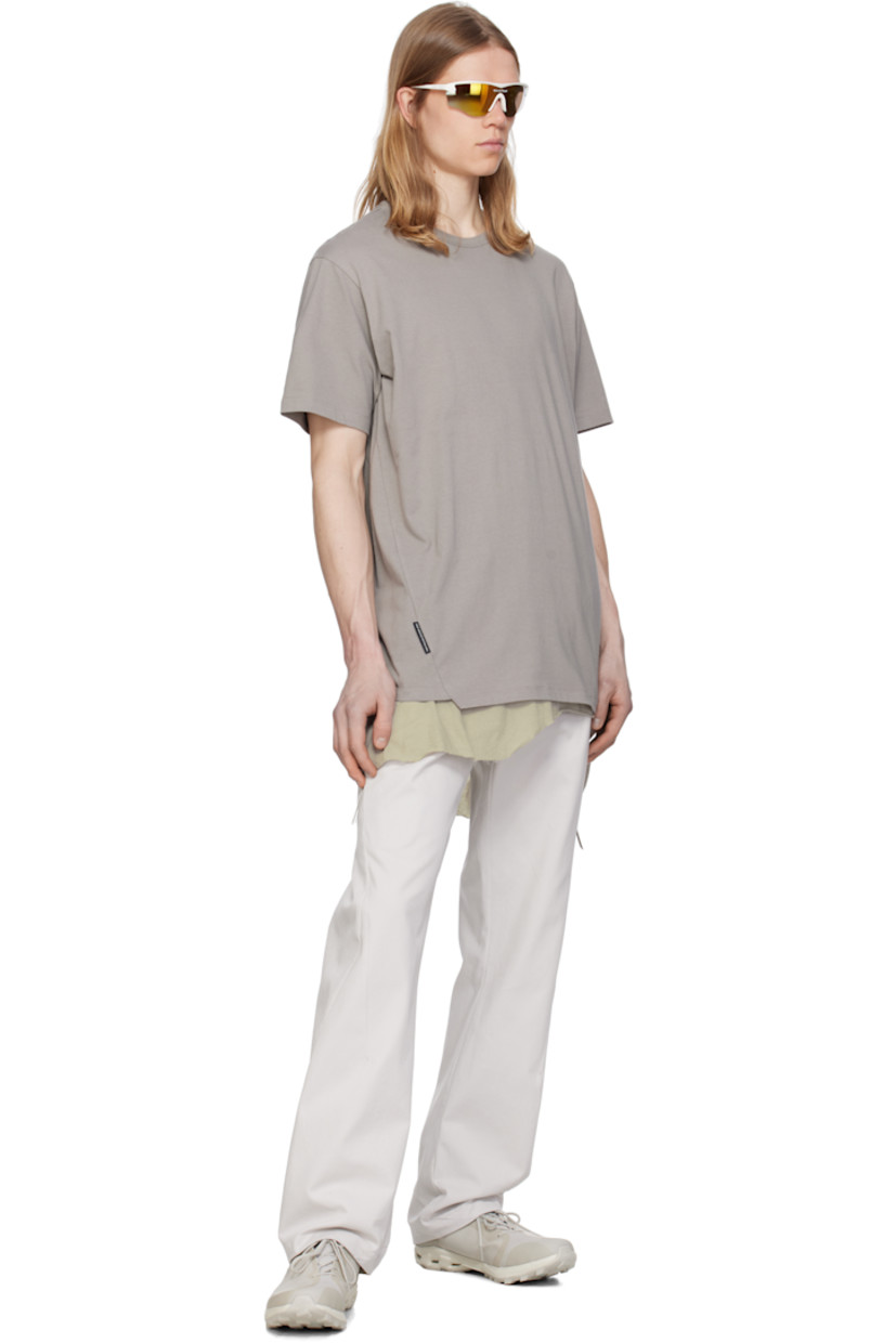 Cotton jersey T-shirt.

· Rib-knit crewneck
· Logo flag at front
· Asymmetrical hem
· Twisted side seams
· Offset two-way zip vent at side
· Dropped shoulders

Part of the 8.0 collection.  

Supplier color: Warm grey