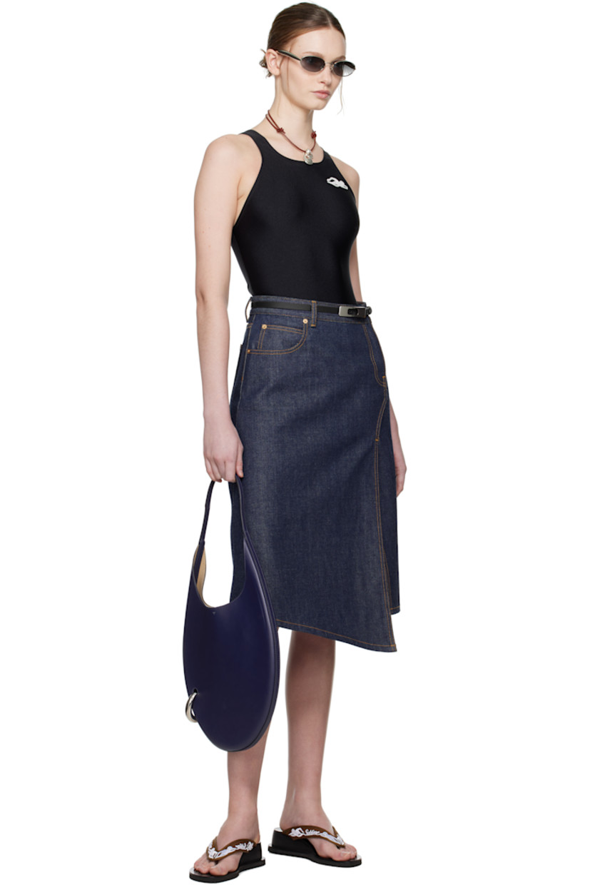 Buffed leather shoulder bag in navy.

· Fixed shoulder strap
· Silver-tone O-ring at side
· Self-tie closure
· Zip pocket at interior
· Faux-suede lining
· H12" x W12.5" x D1"
· Total height: H23"
 
Supplier color: Ballpoint blue