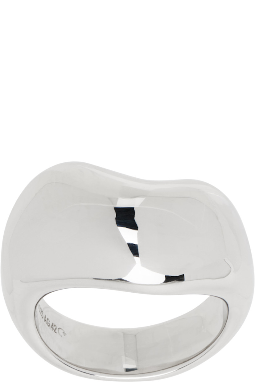 Ring in white rhodium-plated recycled sterling silver. Hallmarking at inner band.

Supplier color: Recycled sterling silver/White rhodium plated