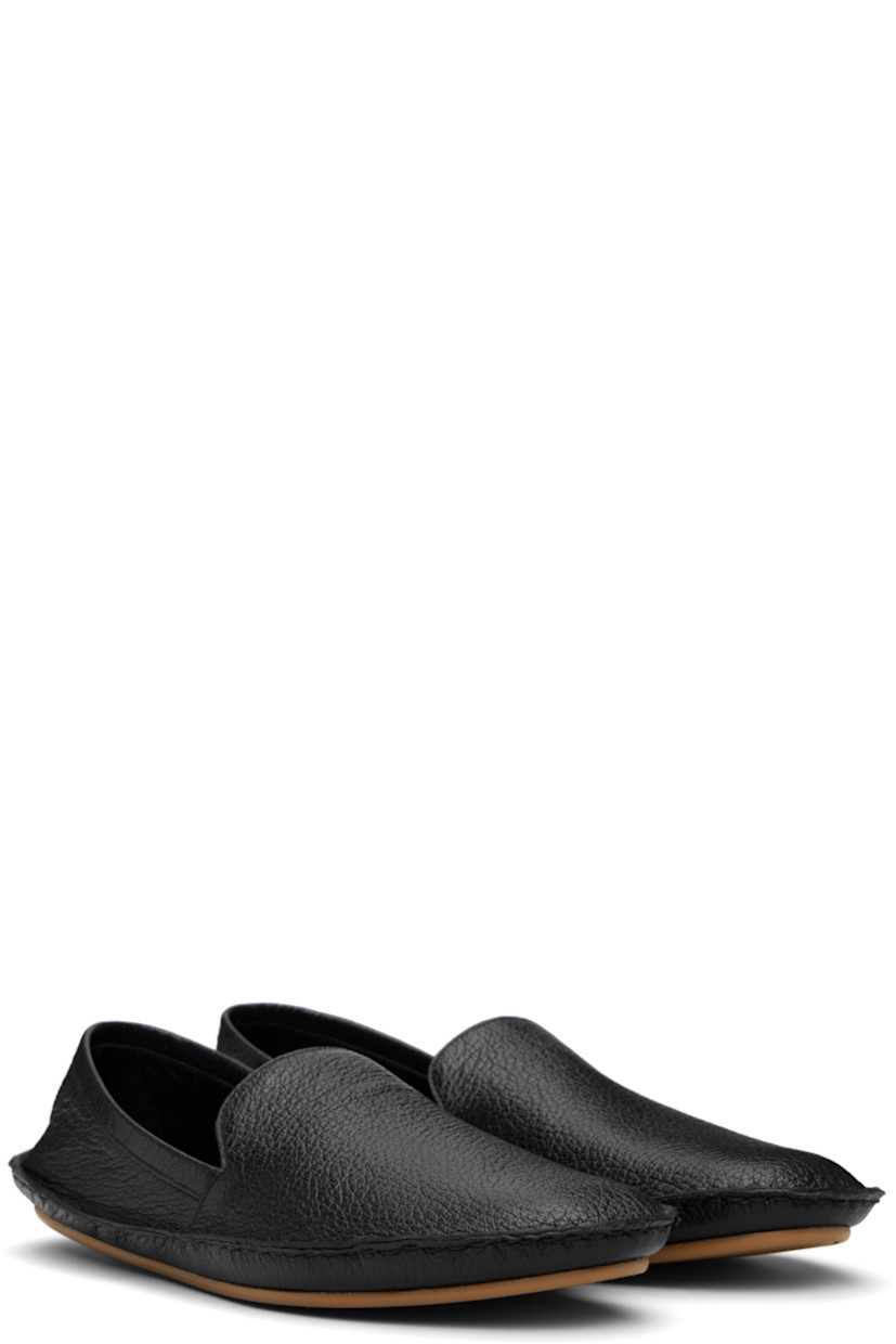 Grained calfskin loafers in black.

· Pinched seam at welt
· Smooth rubber sole

Supplier color: Black