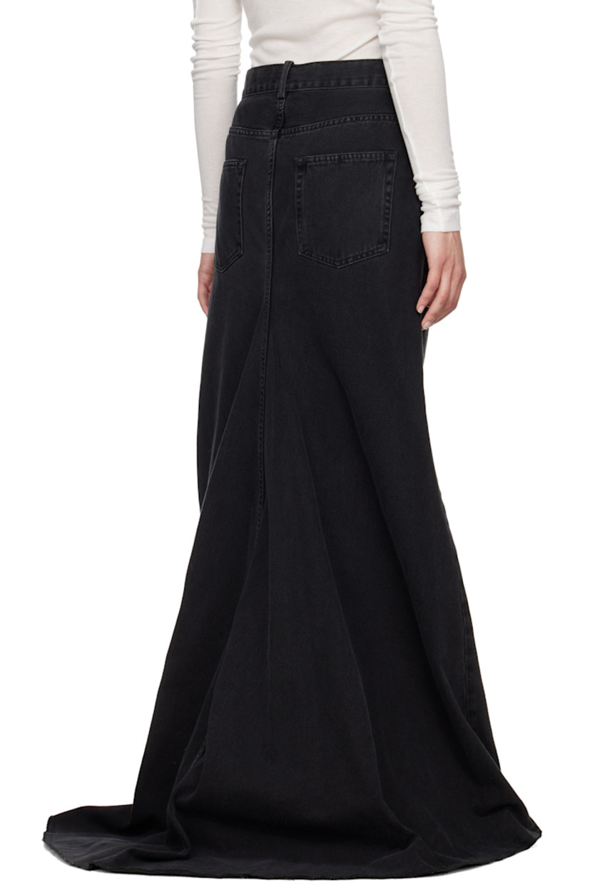 Non-stretch denim maxi skirt. Fading throughout.

· Belt loops
· Five-pocket styling
· Button fly
· Detachable webbing strap with logo plaque at front
· Raw edge at hem

Supplier color: Black