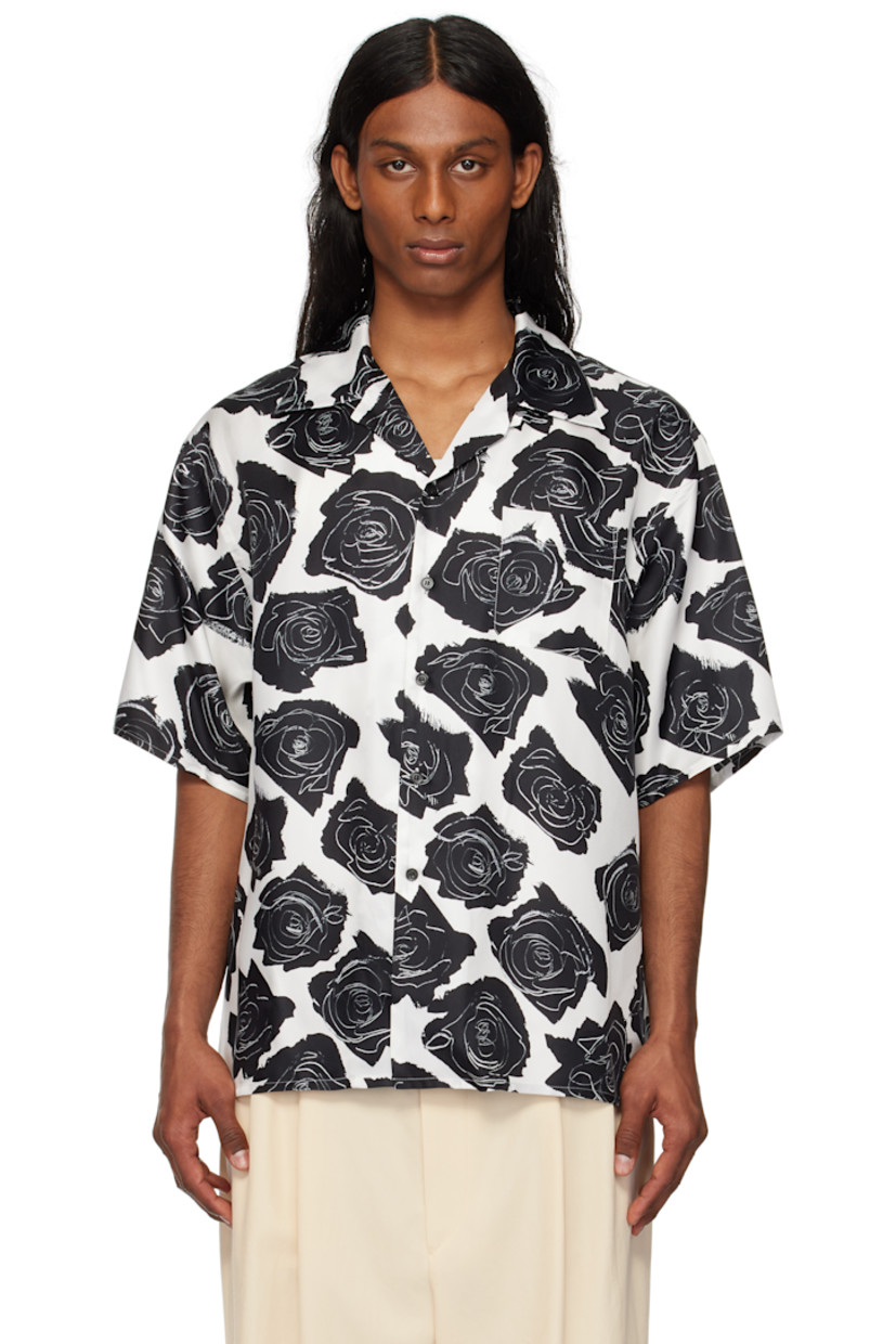 Silk satin shirt. Floral pattern printed throughout.

· Open spread collar
· Button closure
· Patch pocket

Supplier color: Lily white
