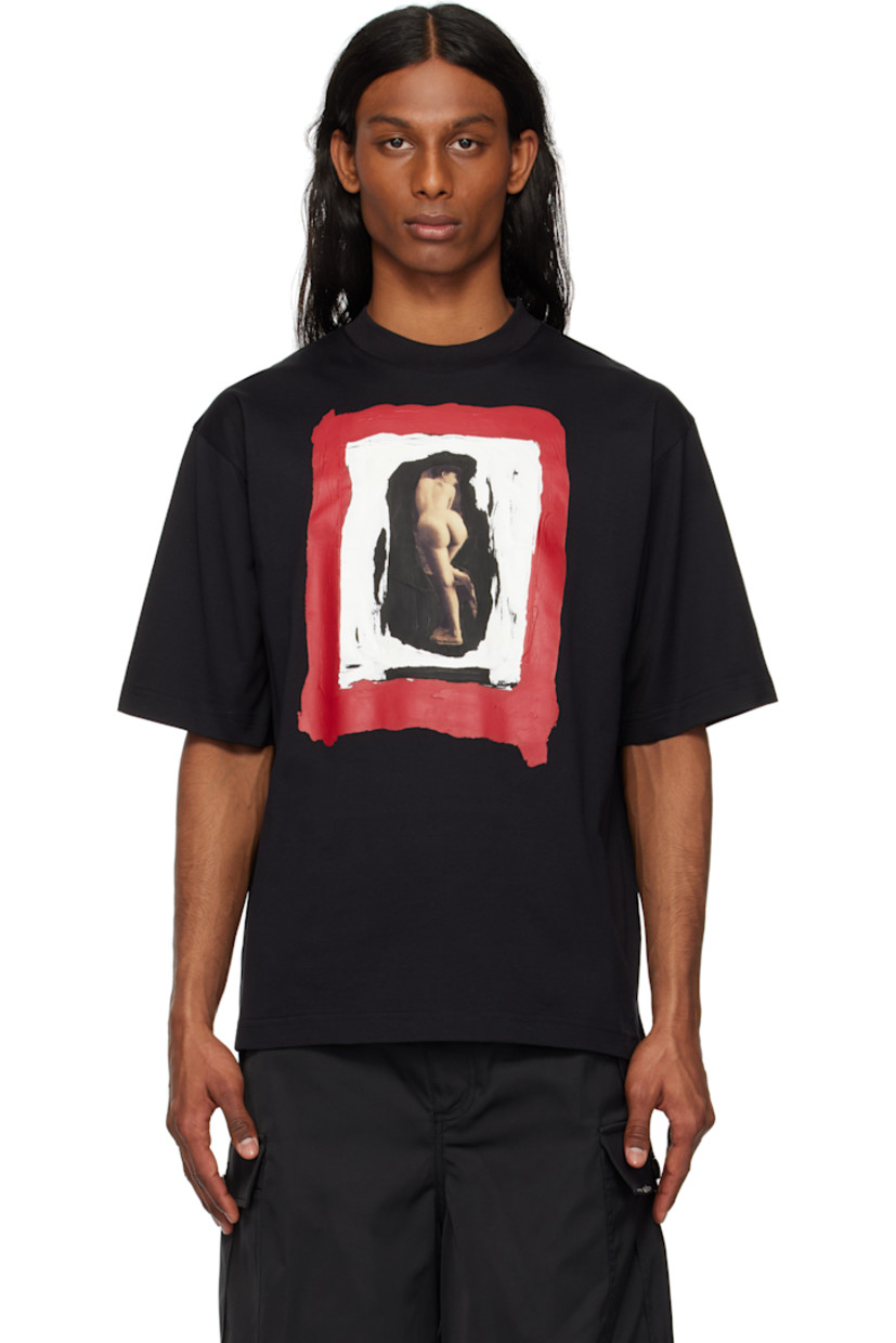 Organic cotton jersey T-shirt.

· Rib-knit crewneck
· Graphic printed at front
· Screen-printed textured detailing at front
· Dropped shoulders

Part of the Fragments of Beauty capsule.

Supplier color: Black
