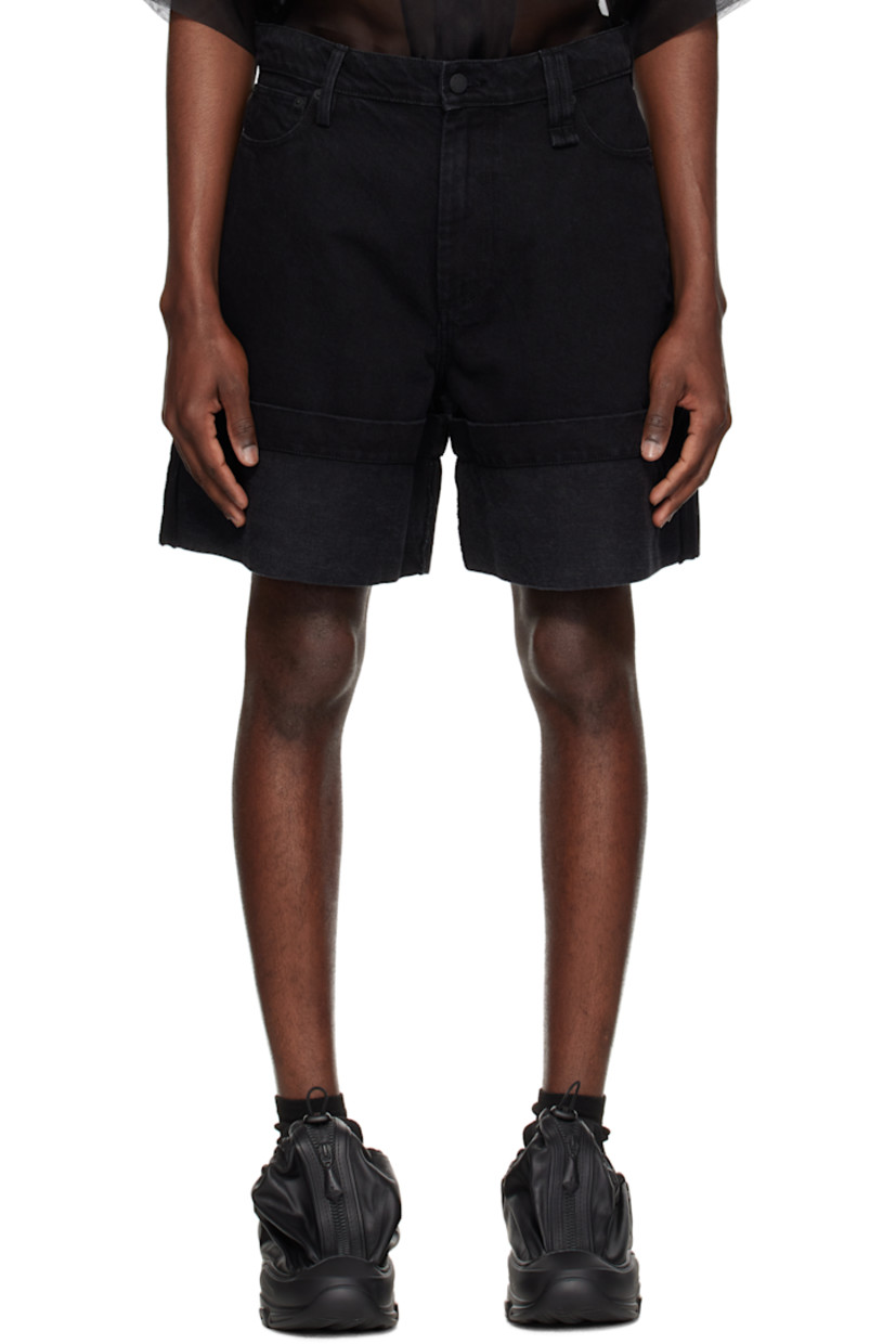 Non-stretch denim shorts. Subtle fading throughout. 

· Belt loops
· Five-pocket styling
· Zip fly
· Rolled cuffs
· Crystal-cut hammer loop
· Crystal-cut leather logo patch at back waistband 

Supplier color: Black/Jet