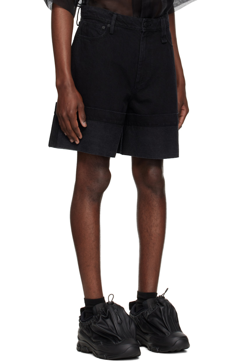Non-stretch denim shorts. Subtle fading throughout. 

· Belt loops
· Five-pocket styling
· Zip fly
· Rolled cuffs
· Crystal-cut hammer loop
· Crystal-cut leather logo patch at back waistband 

Supplier color: Black/Jet