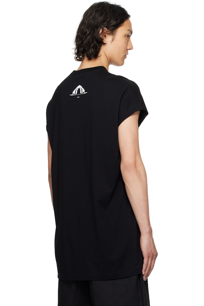 Cotton- and rayon-blend jersey T-shirt.

· Rib-knit crewneck 
· Graphic printed at front
· Text and graphic printed at back collar

Supplier color: Black