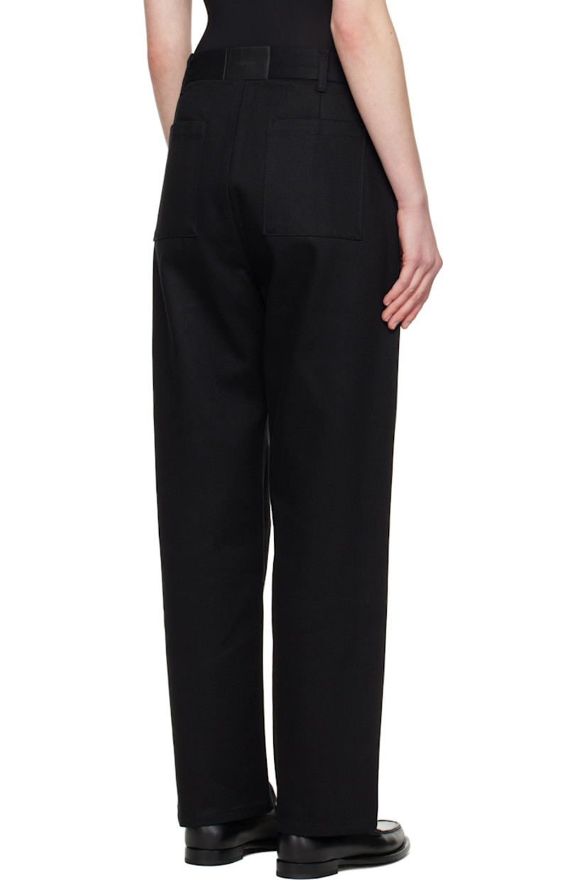 Tapered wide-leg non-stretch denim jeans. 

· Belt loops
· Four-pocket styling
· Zip fly
· Logo patch at back waistband

Supplier color: Black