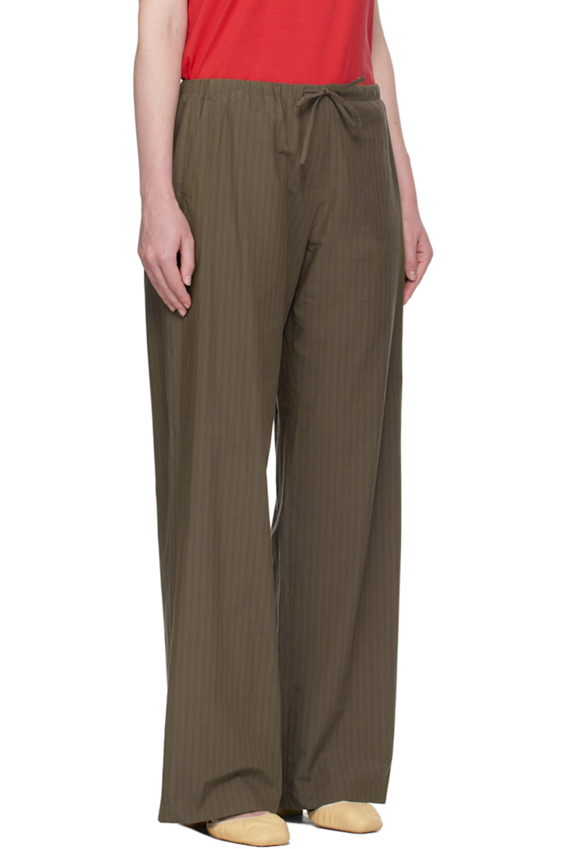 Cotton poplin lounge pants. Striped pattern throughout.

· Drawstring at elasticized waistband
· Four-pocket styling
· Zip fly

Supplier color: Brown