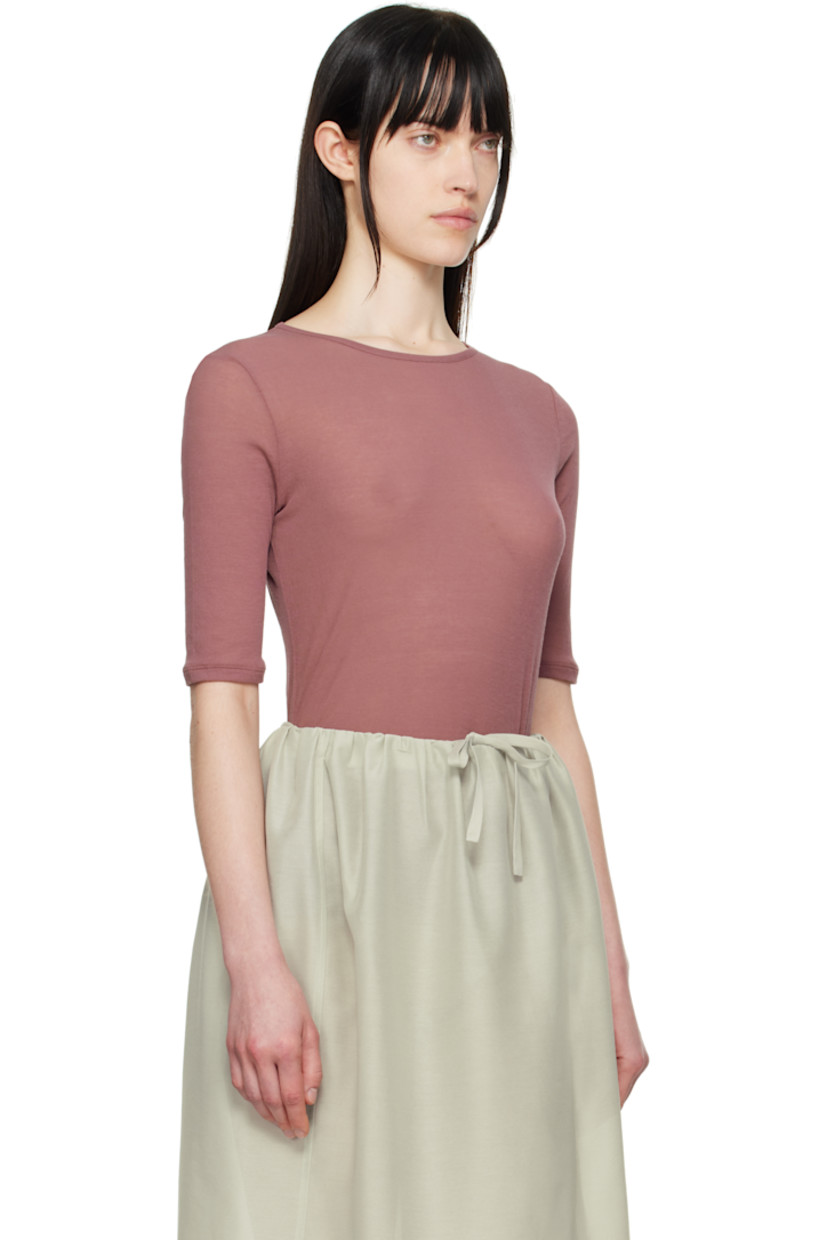Semi-sheer cotton jersey T-shirt.
 
· Slim-fit
· Crewneck
· Three-quarter sleeves

Supplier color: Wine