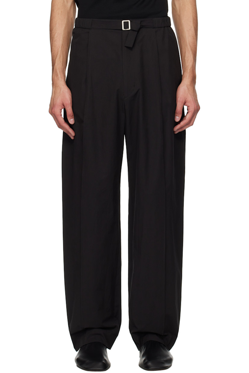 Loose-fit cotton-blend poplin trousers.

· Integrated cinch belt at partially elasticized waistband
· Four-pocket styling
· Zip fly
· Pleats at front
· Central seam at back legs

Supplier color: Black
