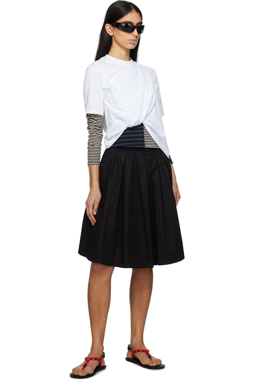 Stretch cotton twill miniskirt.

· Pleats and gathering at waistband
· Two-pocket styling
· Zip closure at side seam

Supplier color: Black