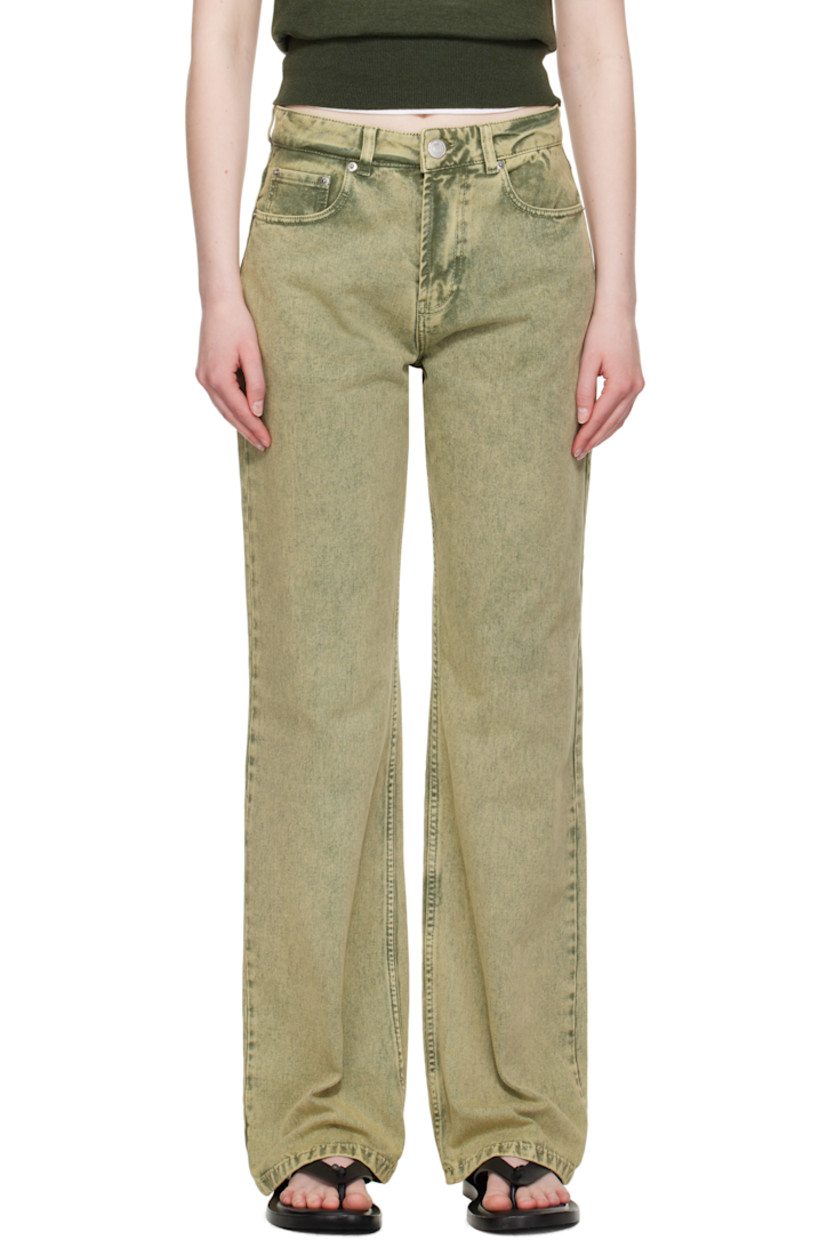 Loose-fit non-stretch denim jeans. Fading throughout.

· Belt loops
· Five-pocket styling
· Zip fly
· Logo patch at back waistband

Supplier color: Laurel
