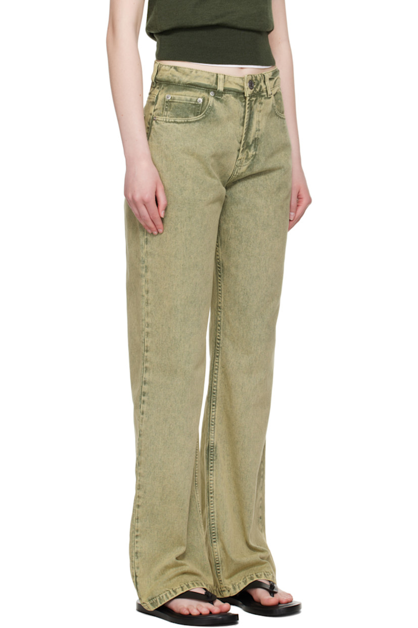 Loose-fit non-stretch denim jeans. Fading throughout.

· Belt loops
· Five-pocket styling
· Zip fly
· Logo patch at back waistband

Supplier color: Laurel