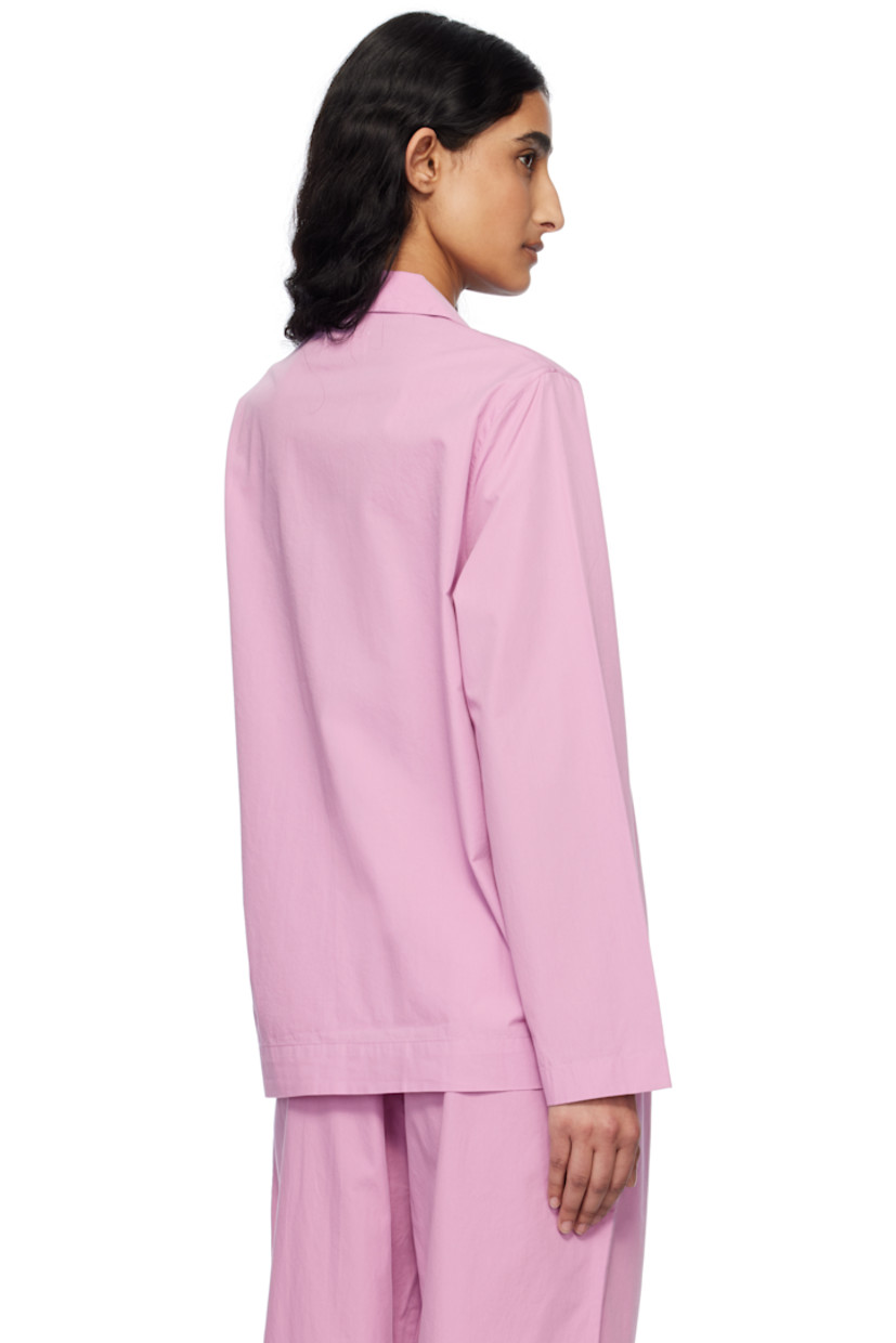 Stonewashed lightweight organic cotton poplin pyjama shirt. Oeko-Tex® Standard 100-certified.

· Open spread collar
· Button closure
· Patch pocket at chest
· Logo flag at side seam
· Mother-of-pearl hardware

Supplier color: Purple pink