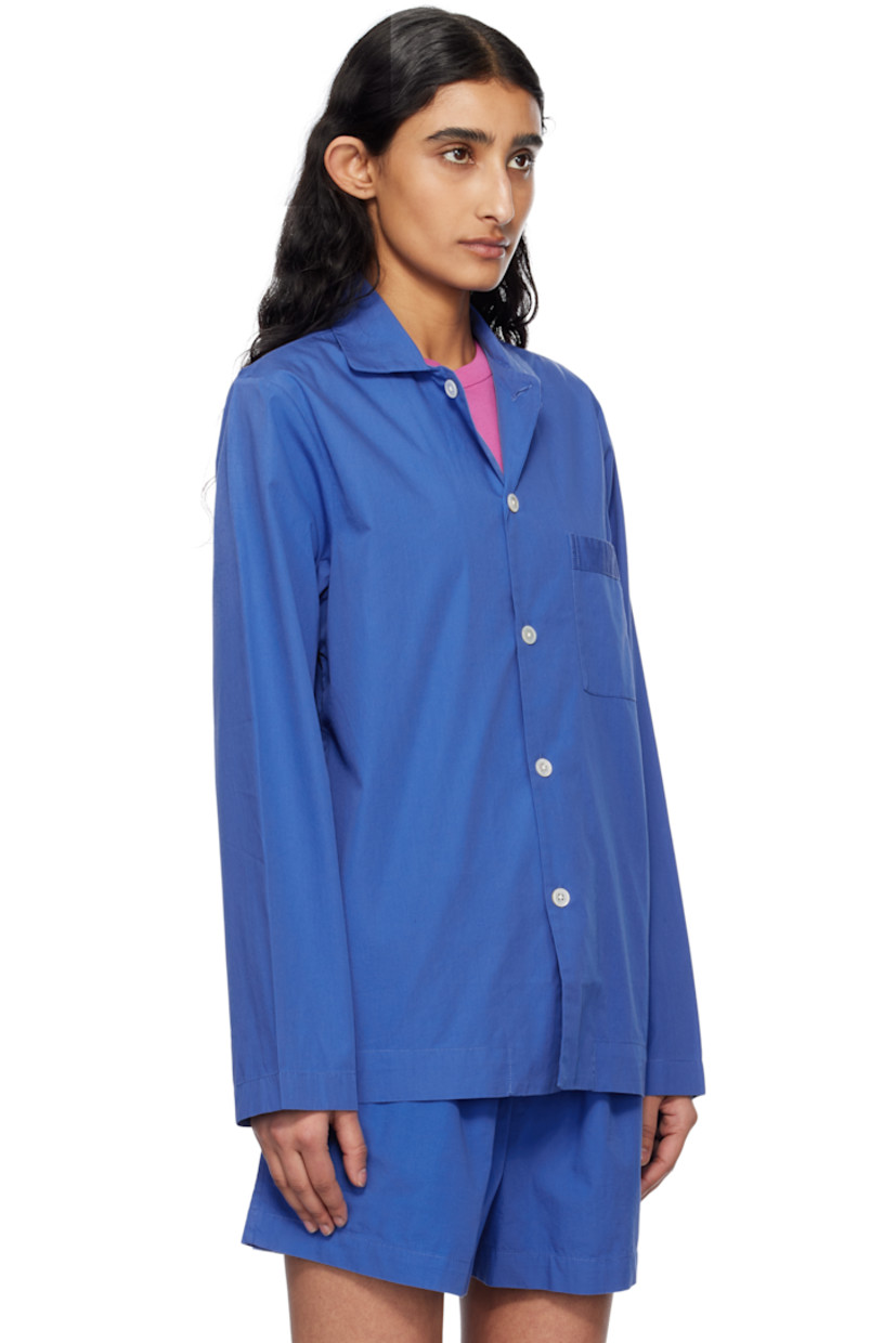 Stonewashed lightweight organic cotton poplin pyjama shirt. Oeko-Tex® Standard 100-certified.

· Open spread collar
· Button closure
· Patch pocket at chest
· Logo flag at side seam
· Mother-of-pearl hardware

Supplier color: Royal blue