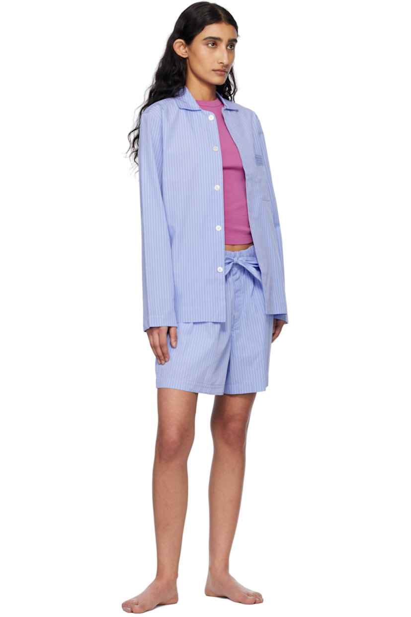 Stonewashed lightweight organic cotton poplin pyjama shirt. Stripes throughout. 

· Oeko-Tex® Standard 100-certified
· Open spread collar
· Button closure
· Patch pocket at chest
· Logo flag at side seam
· Mother-of-pearl hardware

Supplier color: Pin stripes
