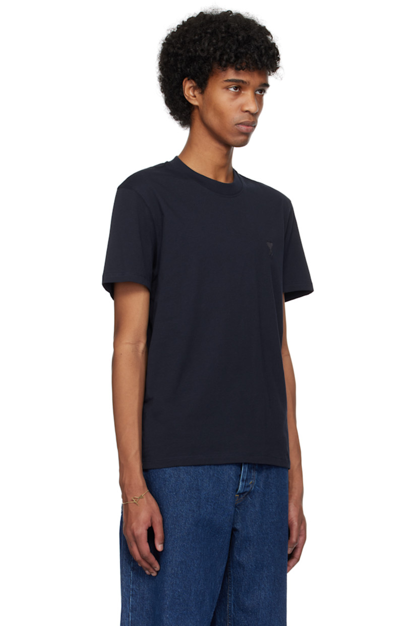 Organic cotton jersey T-shirt.

· Rib-knit crewneck
· Embroidered logo at chest and back collar

Supplier color: Night blue