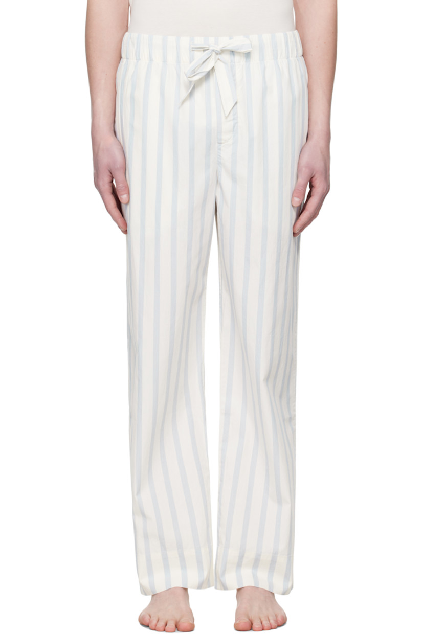 Stonewashed lightweight organic cotton poplin pyjama pants. Oeko-Tex® Standard 100-certified.

· Straight-leg and loose-fit
· Stripes throughout
· Drawstring at elasticized waistband
· Three-pocket styling
· Button fly
· Logo flag at back pocket

Supplier color: Needle stripes