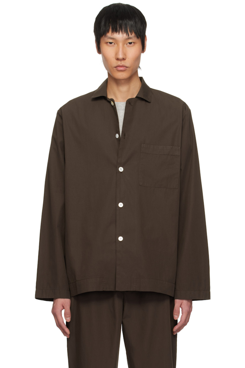 Stonewashed lightweight organic cotton poplin pyjama shirt. Oeko-Tex® Standard 100-certified.

· Open spread collar
· Button closure
· Patch pocket at chest
· Logo flag at side seam
· Mother-of-pearl hardware

Supplier color: Coffee