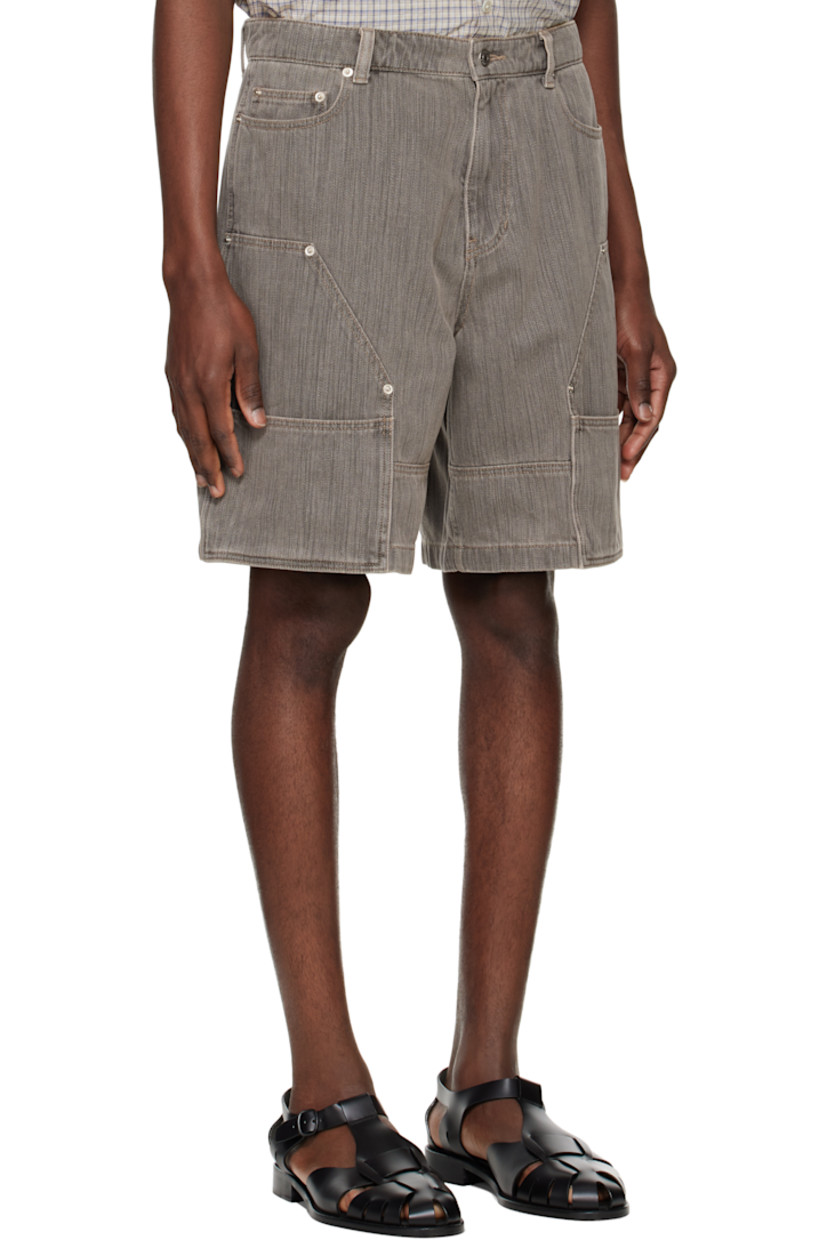 Non-stretch denim shorts.

· Belt loops
· Five-pocket styling
· Zip fly
· Patch pockets at front and back legs
· Hammer-loop at back leg
· Logo hardware at back belt loop
· Leather logo patch at back waistband
· Logo-engraved silver-tone hardware
· Contrast stitching in beige

Supplier color: Sepia grey
