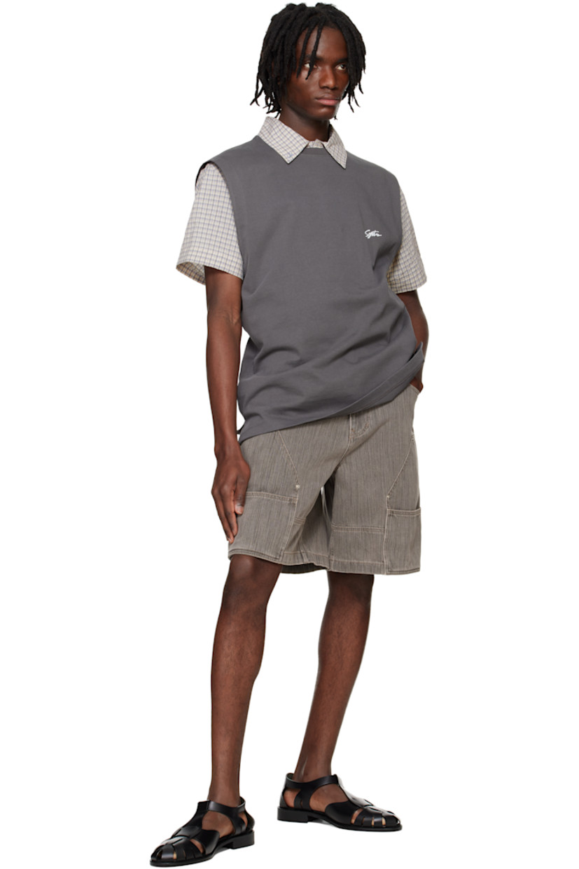 Non-stretch denim shorts.

· Belt loops
· Five-pocket styling
· Zip fly
· Patch pockets at front and back legs
· Hammer-loop at back leg
· Logo hardware at back belt loop
· Leather logo patch at back waistband
· Logo-engraved silver-tone hardware
· Contrast stitching in beige

Supplier color: Sepia grey