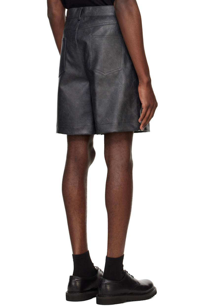 Grained faux-leather shorts.

· Belt loops
· Five-pocket styling
· Zip fly
· Logo hardware at back belt loop
· Bonded fleece lining
· Logo-engraved silver-tone hardware

Supplier color: Black/Grey
