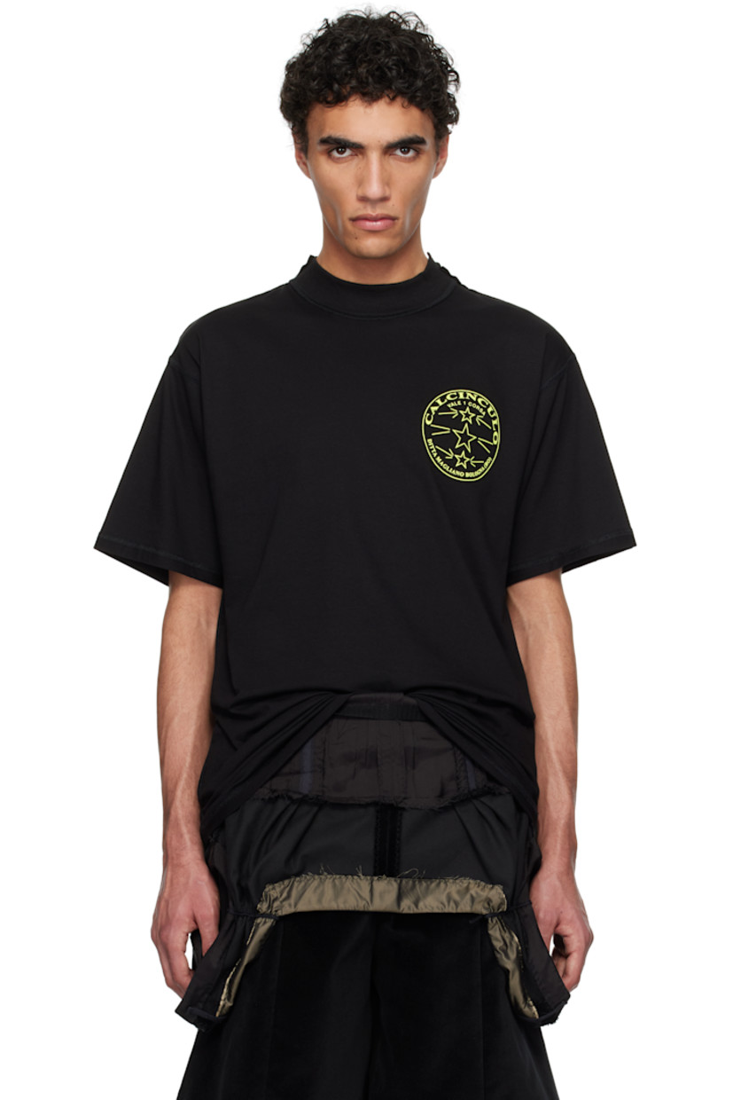 Cotton jersey T-shirt. Inverted seams throughout.

· Rib-knit crewneck
· Logo graphic printed at chest and back
· Dropped shoulders

Supplier color: Black