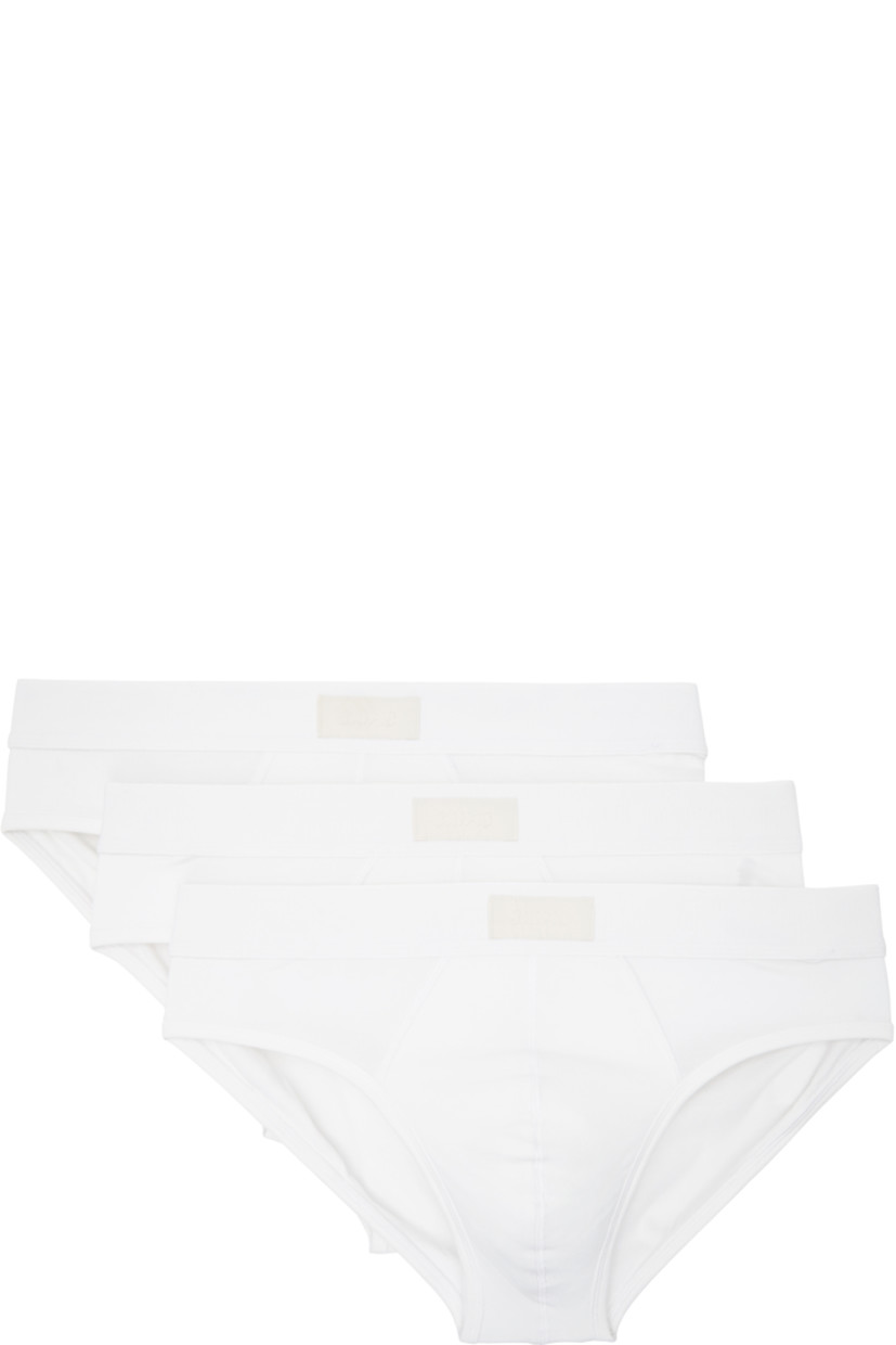 Pack of three stretch cotton- and modal-blend jersey briefs.

· Breathable
· Logo patch at elasticized waistband
· Partially lined

Supplier color: Chalk