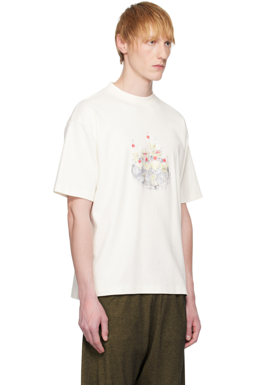 240 GSM cotton interlock jersey T-shirt.

· Rib-knit crewneck
· Graphic and logo printed at front
· Dropped shoulders

Supplier color: Off-White