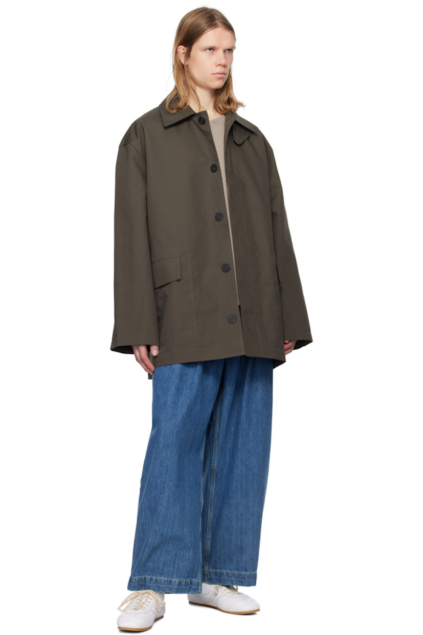 Oversized wide-leg non-stretch cotton-blend denim jeans. Fading throughout. 

· Pre-washed and garment-dyed 
· Belt loops
· Four-pocket styling
· Zip-fly
· Pleats at front
· Contrast stitching in tan

Supplier color: Faded indigo