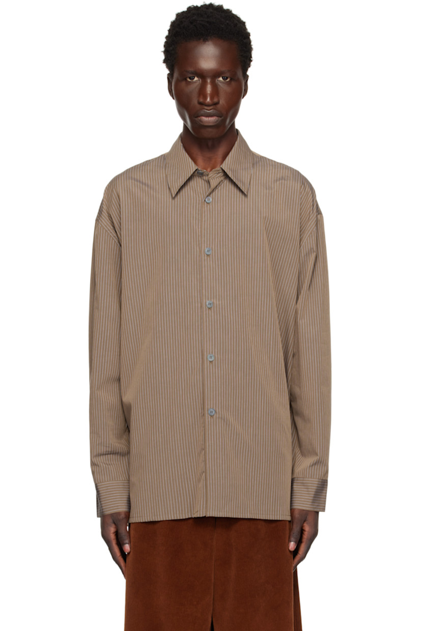Cotton poplin shirt. Pinstripes throughout.

· Spread collar
· Button closure
· Vented side seams
· Dropped shoulders
· Pleated single-button barrel cuffs

Supplier color: Toffee stripe