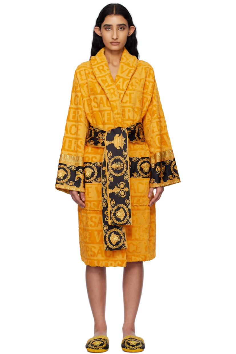 Cotton terrycloth bathrobe. Jacquard logo pattern and Barocco-printed poplin trim throughout.

· Shawl collar
· Open front
· Belt loops and detachable self-tie belt
· Patch pockets

Supplier color: Yellow