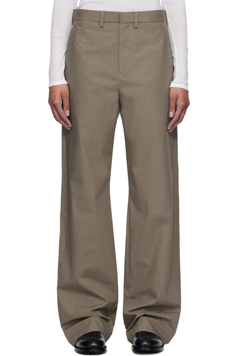 Waxed cotton poplin trousers.

· Belt loops
· Three-pocket styling
· Zip fly

Supplier color: Argile waxed