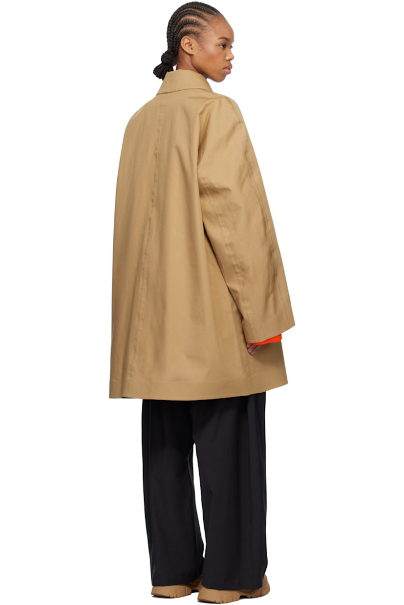 Stretch cotton canvas coat. 

· Spread collar
· Concealed button closure
· Welt pockets
· Raglan sleeves

Supplier color: Cord