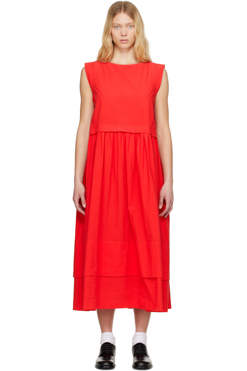 Lightweight cotton ripstop maxi dress.

· Boat neck
· Gathering at skirt
· Tiered hem
· Welt pockets
�· Cap sleeves

Supplier color: Jam