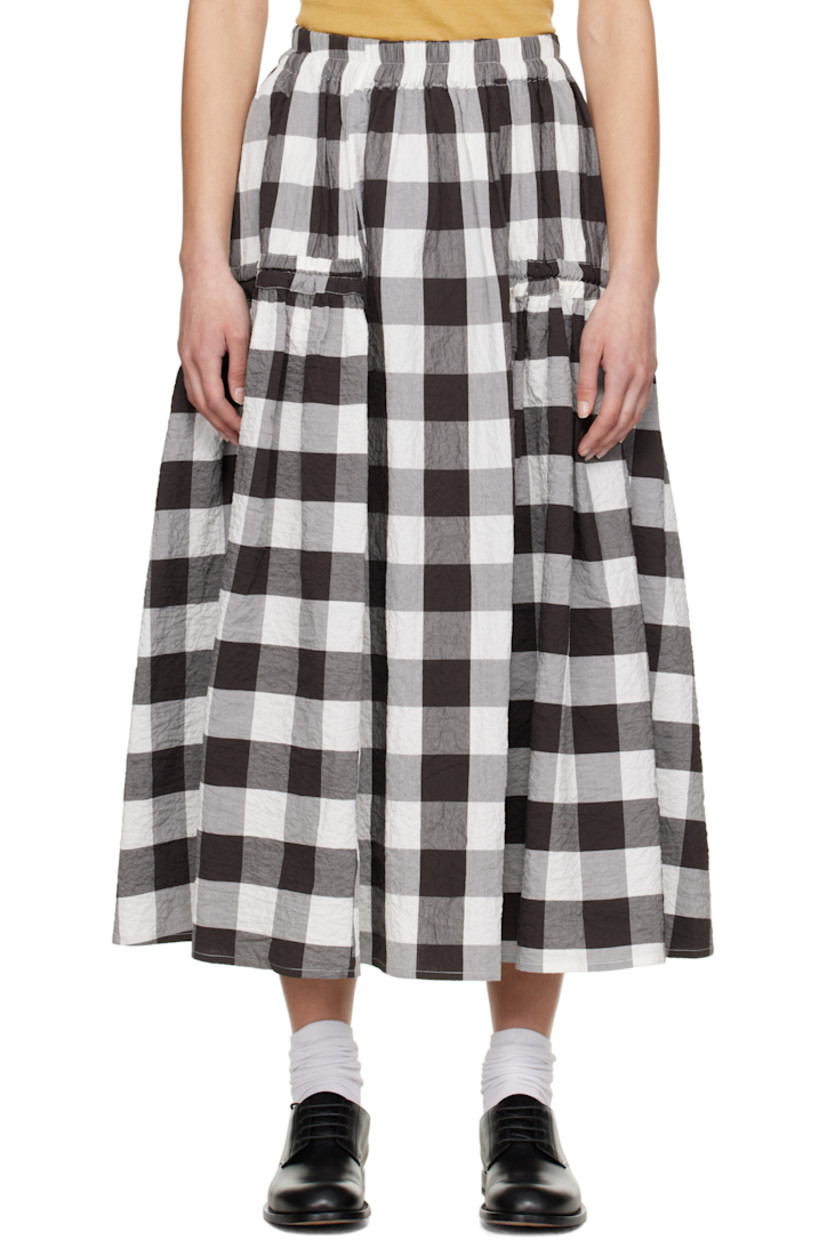 Crinkled stretch cotton poplin midi skirt.

· Elasticized waistband
· Two-pocket styling
· Ruching at side seams
· Contrast stitching in white

Supplier color: Coffee