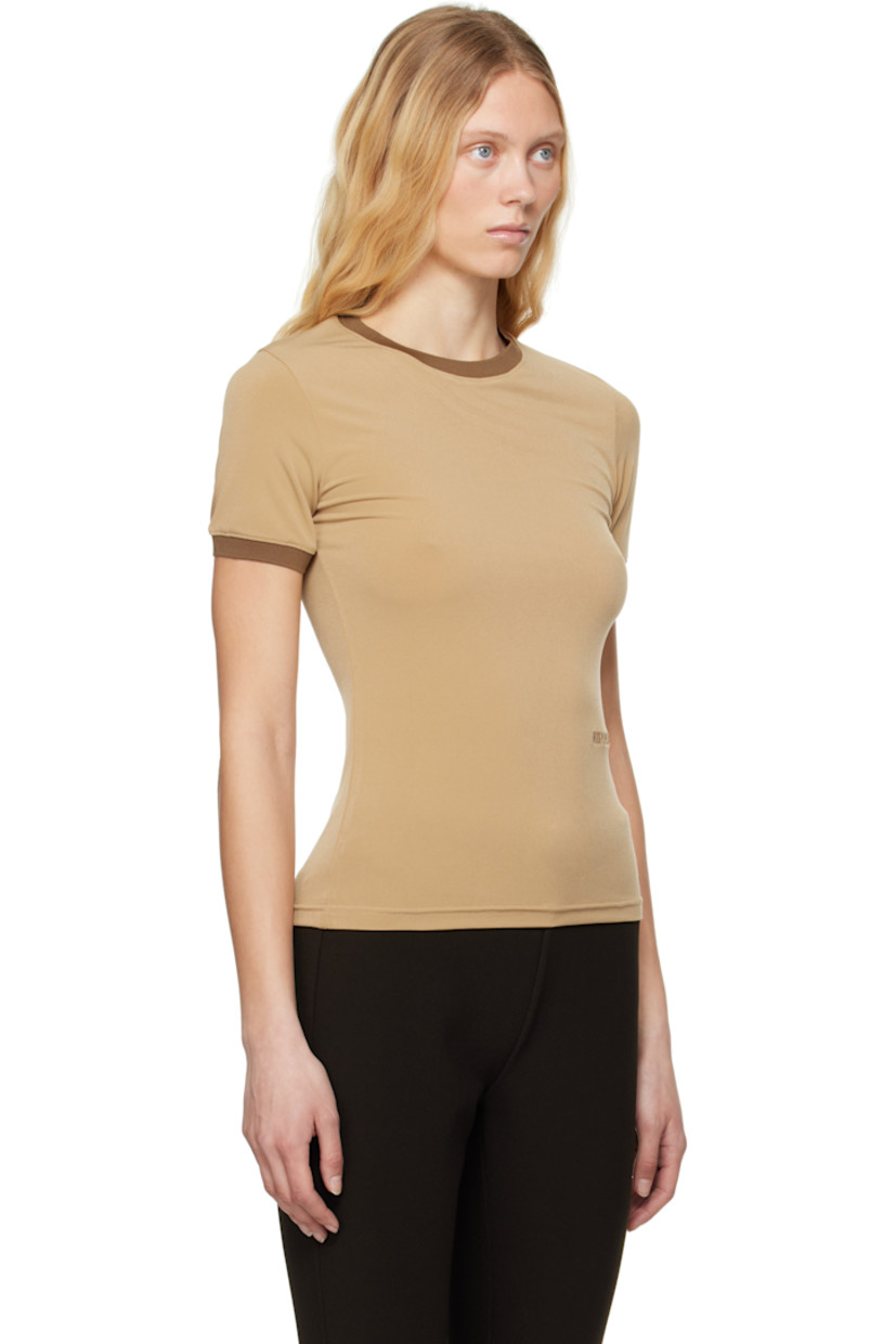 Stretch polyester crêpe jersey T-shirt. 

· Rib-knit crewneck and cuffs
· Logo embroidered at front

Supplier color: Caramel