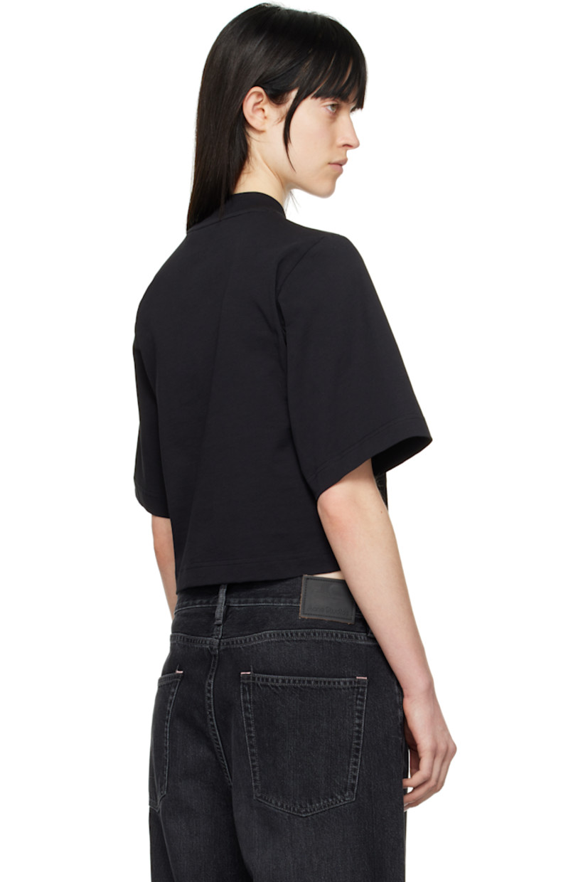 Cotton jersey T-shirt. 

· Rib-knit crewneck
· Graphic printed at chest
· Logo and text bonded at chest
· Logo flag at side seam

Supplier color: Black/Brown