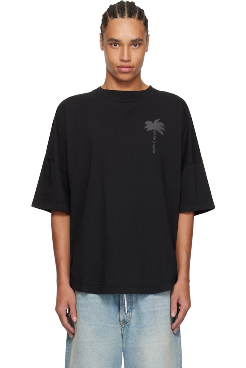 Oversized cotton jersey T-shirt.

· Rib-knit crewneck
· Logo graphic printed at chest
· Curved hem
· Logo flag at side seam
· Dropped shoulders
· Graphics printed at back

Supplier color: Black/Vintage black