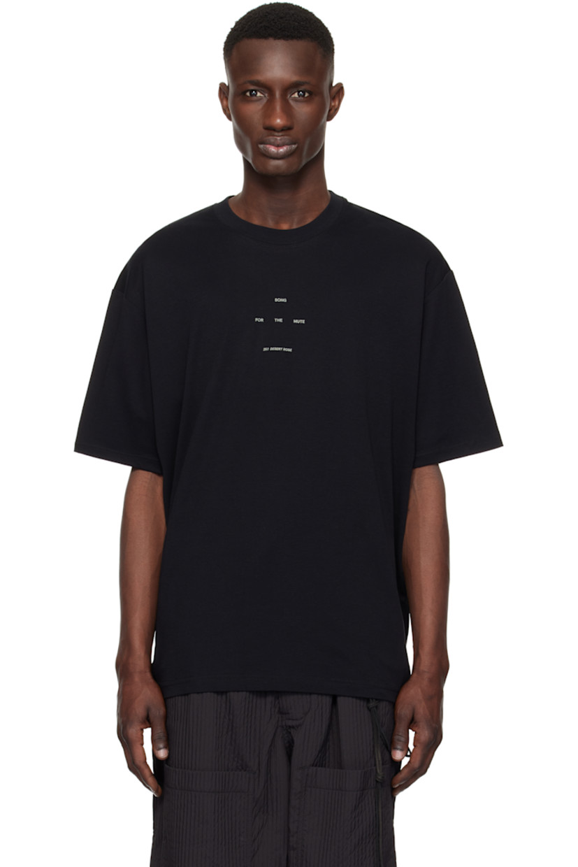 Cotton jersey T-shirt.

· Rib-knit crewneck
· Logo printed at chest
· Dropped shoulders
· Graphic printed at back

Supplier color: Black