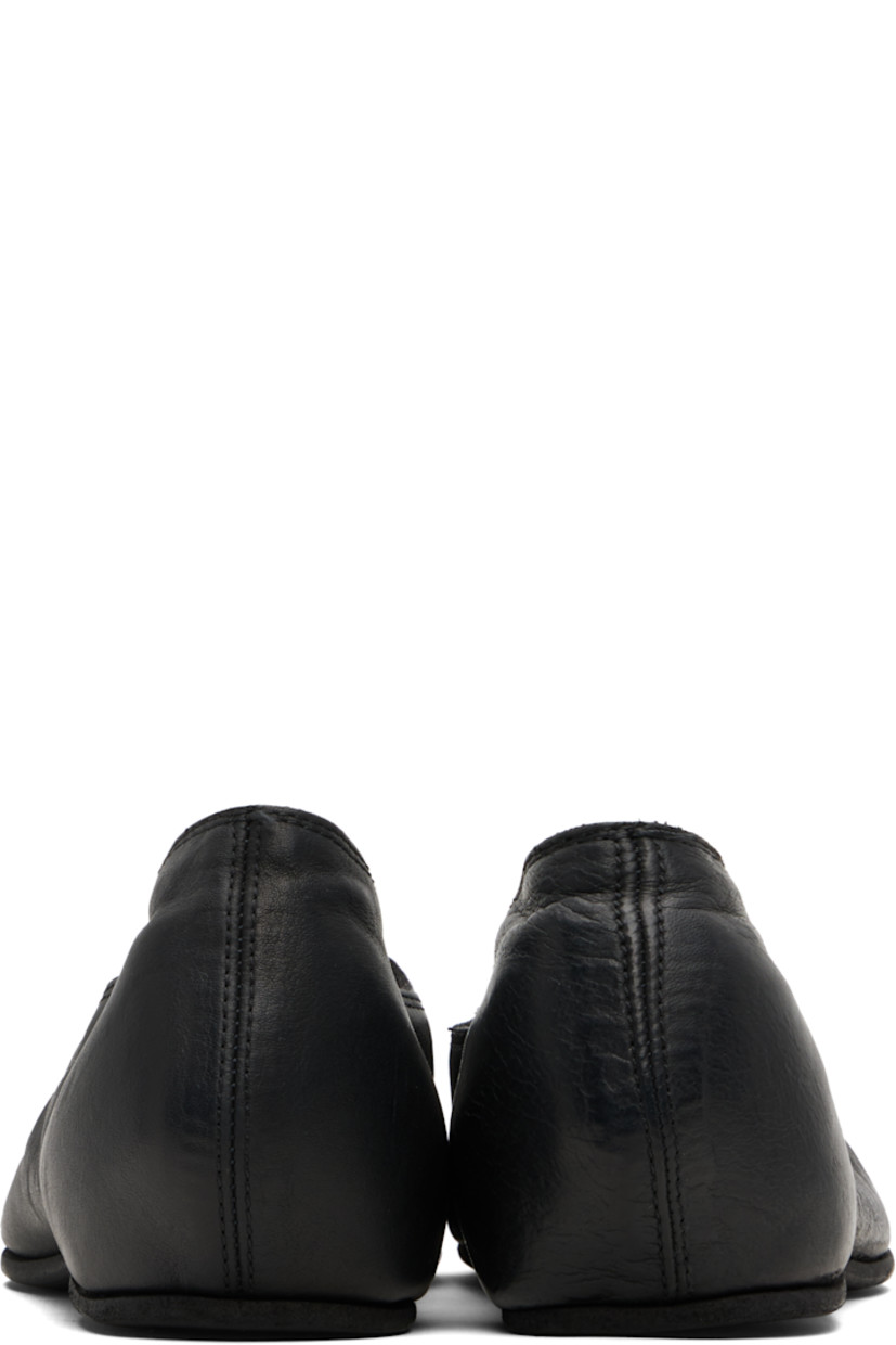 Grained kangaroo leather ballerina flats. 

· Elasticized collar
· Logo embossed at padded footbed
· Leather sole

Supplier color: Black