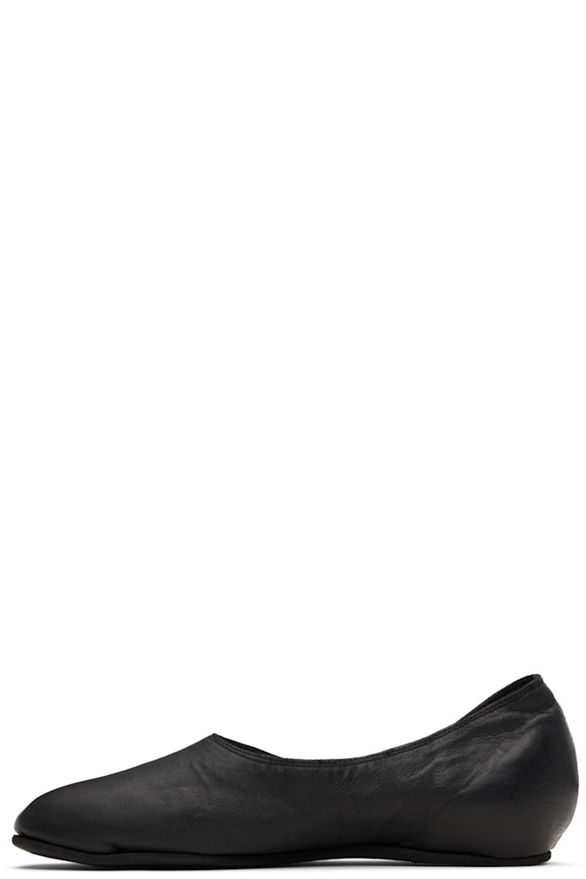 Grained kangaroo leather ballerina flats. 

· Elasticized collar
· Logo embossed at padded footbed
· Leather sole

Supplier color: Black