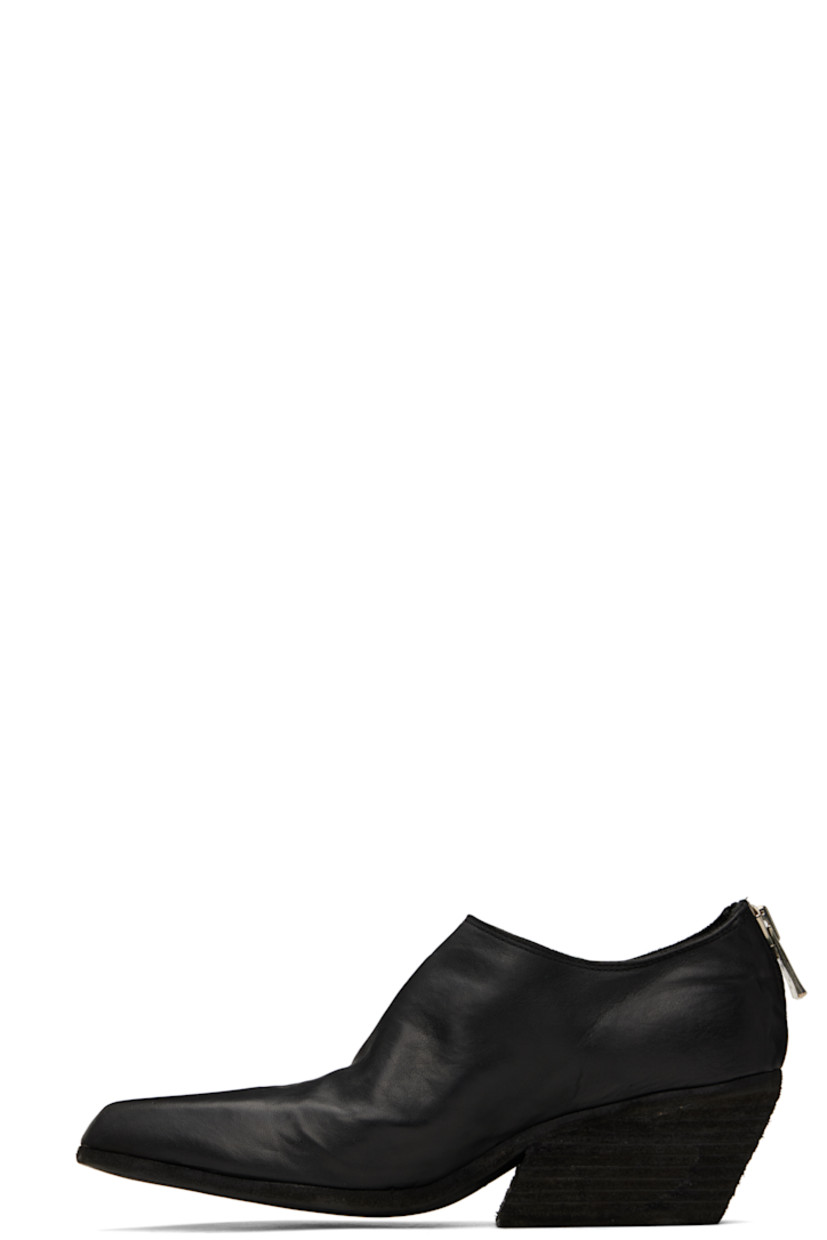Full-grain horse leather loafers in black.

· Pointed toe
· Zip closure at heel
· Stacked leather Cuban heel
· Leather sole
· Logo-engraved silver-tone hardware
· Heel: H2.25"

Supplier color: Black
