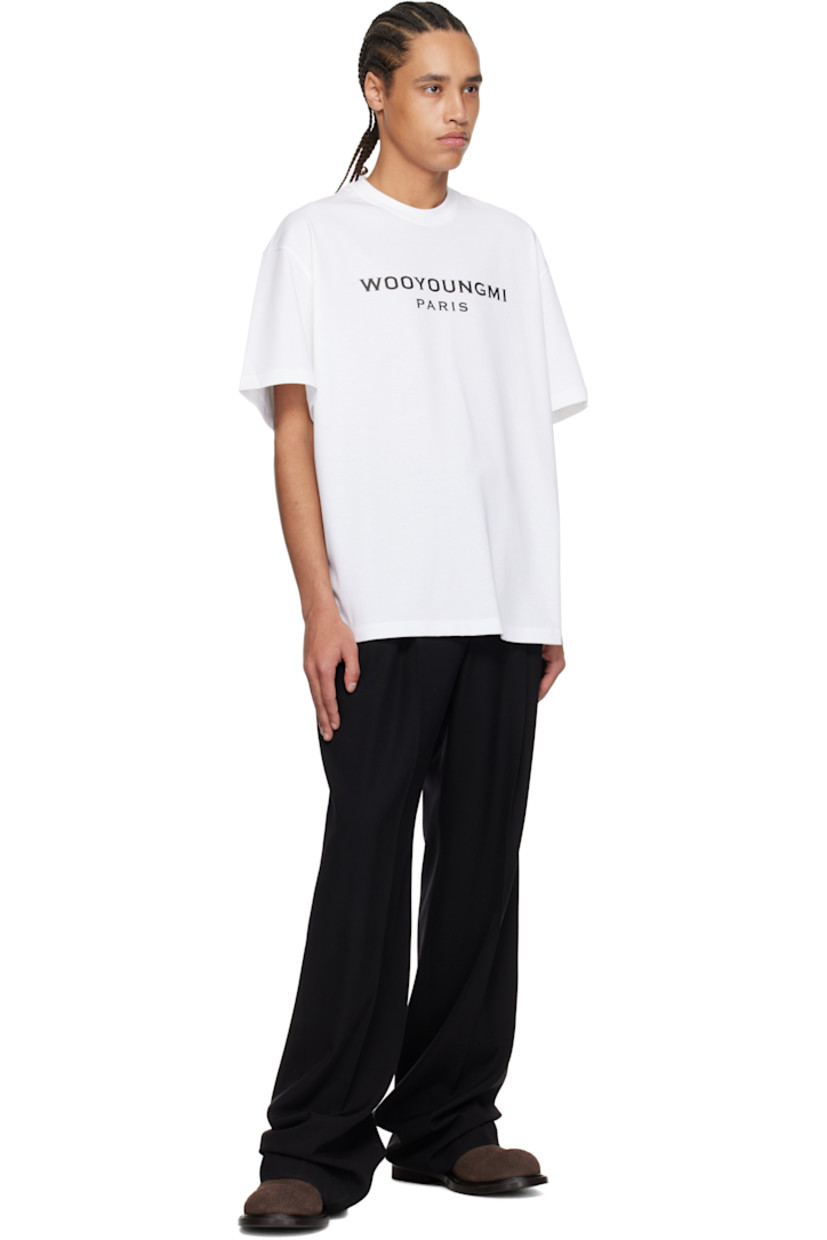 Cotton jersey T-shirt.

· Rib-knit crewneck
· Logo printed at chest
· Vented side seams
· Logo hardware at back collar

Supplier color: White