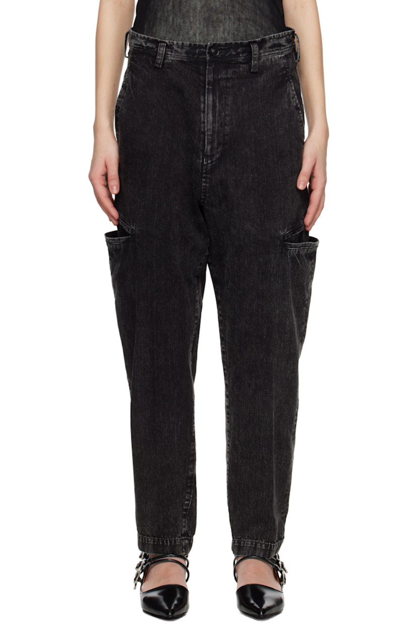 Tapered 8 oz non-stretch denim jeans. Fading and whiskering throughout. 

· Belt loops
· Three-pocket styling
· Zip fly
· Welt pocket at outseams 
· Cinch tabs at back waistband

Supplier color: Black