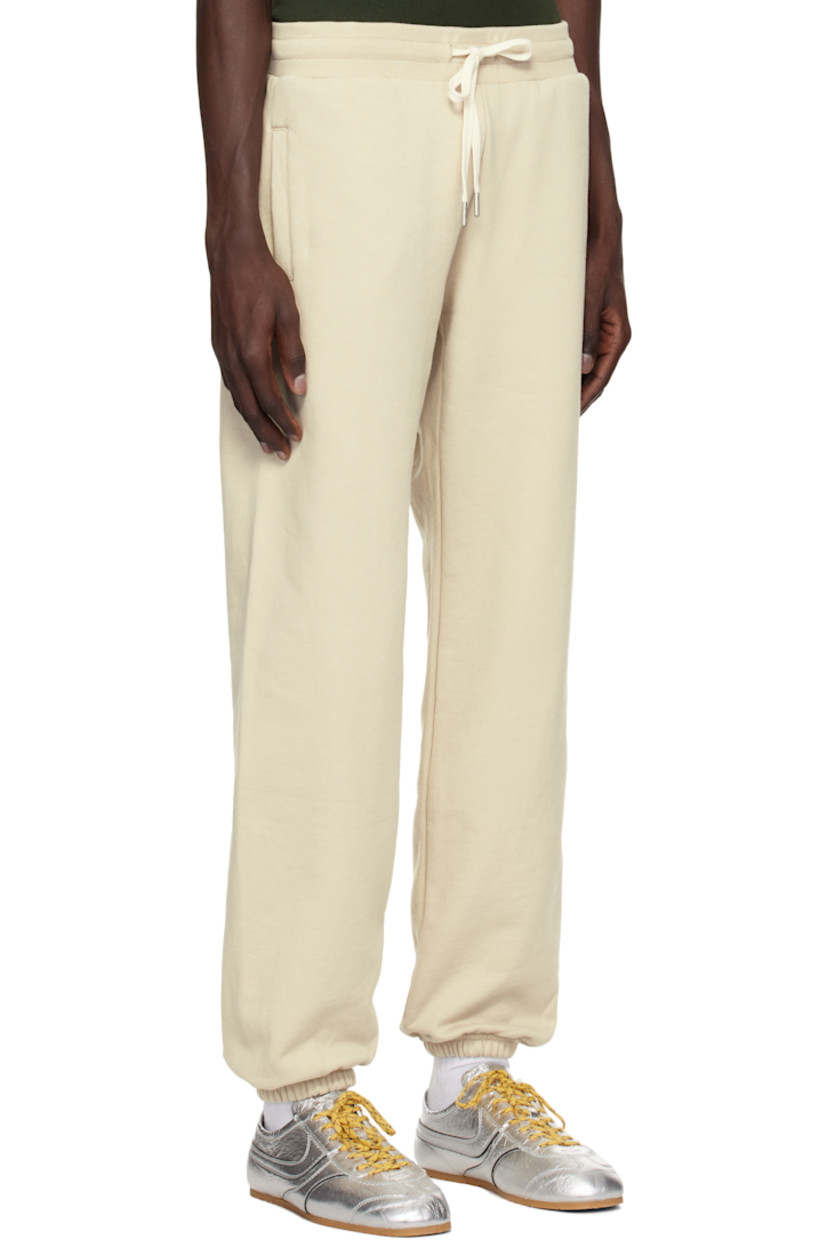 French terry sweatpants.

· Oversized
· Drawstring at waistband
· Three-pocket styling
· Elasticized cuffs

Supplier color: Dune